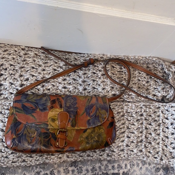 Patricia Nash Handbags - Patricia Nash Floral Leather Crossbody bag